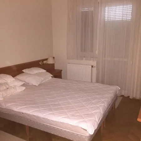 Vizkoezeli Panoramas 4 Fos Badacsonytomajon Lägenhet